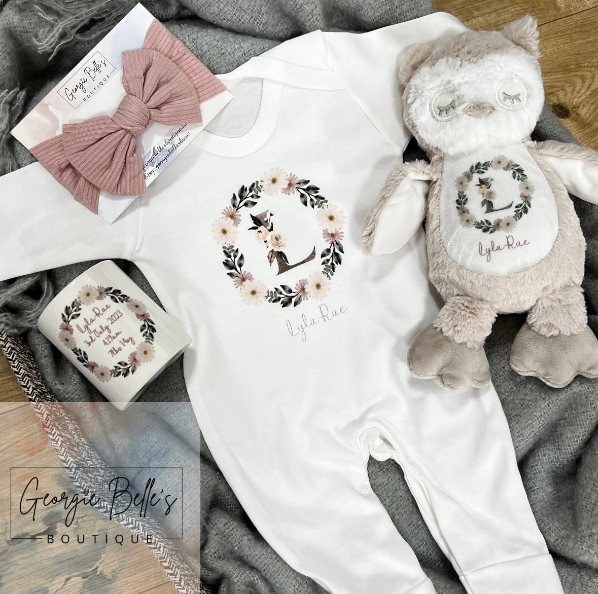 Baby Gift Set - Dusky Pink Wreath Design