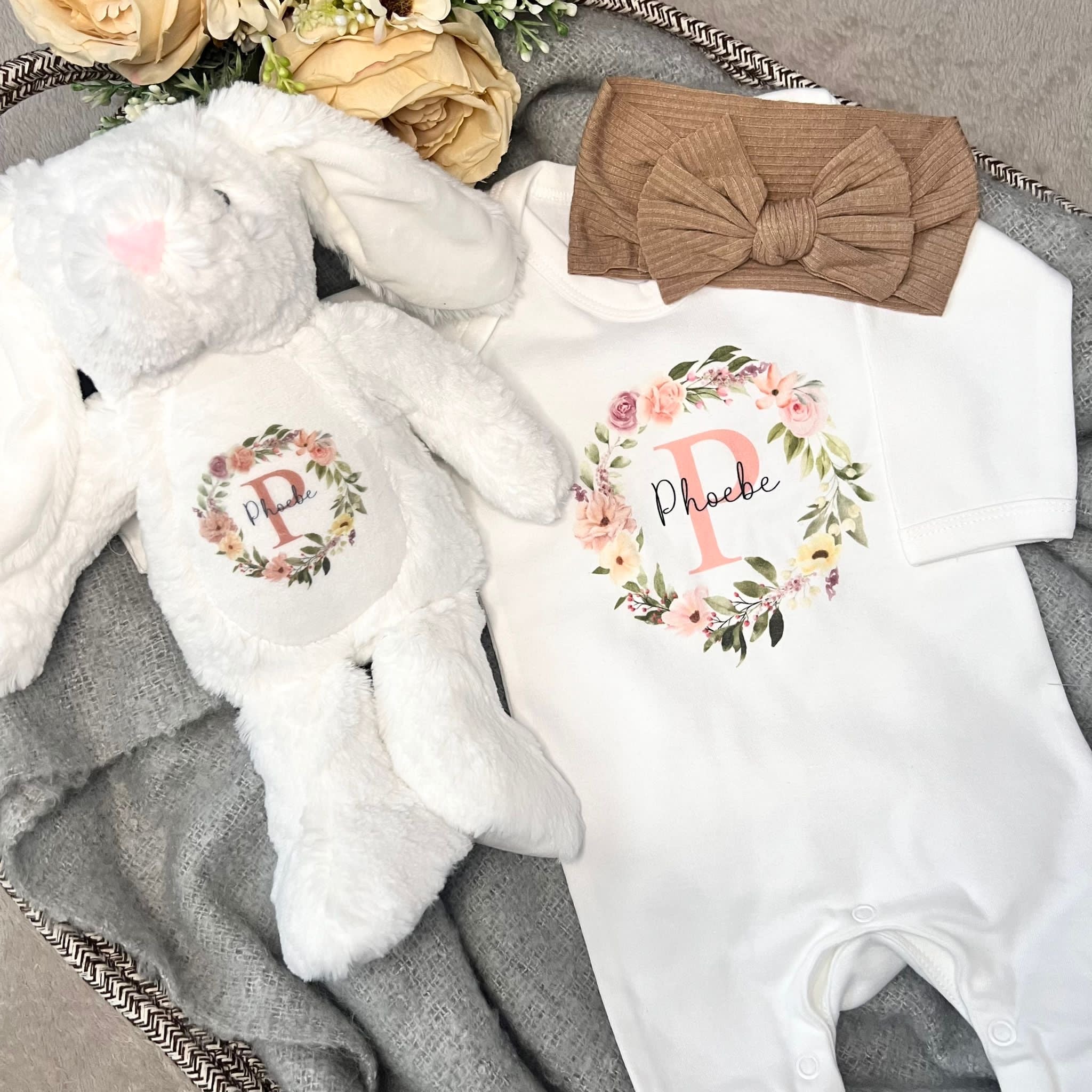 New Baby Gift Set - Floral Wreath Initial Design